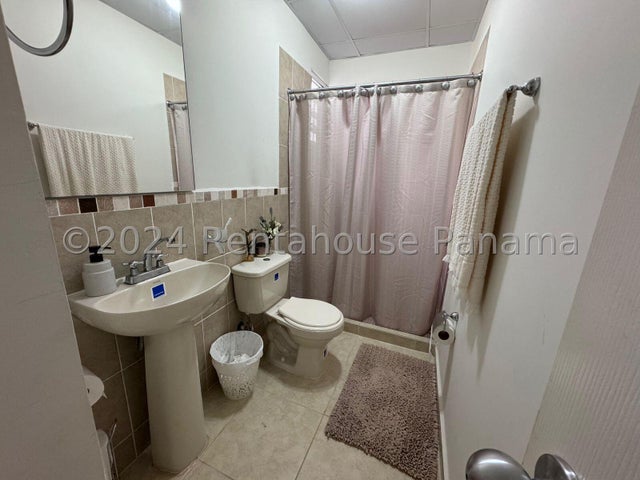 Single Family Home